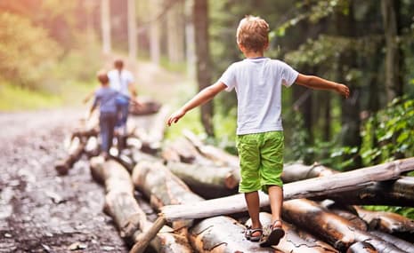 The Mental & Physical Health Benefits of Living Close to Nature